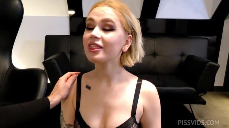 Real Life Porno 22 - Greta Foss - Rimming, Piss Drinking And Hard Sex [720p]